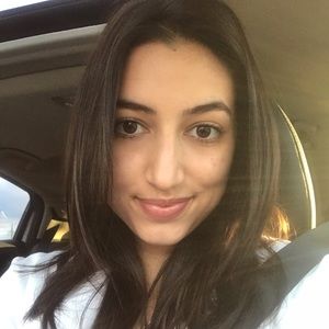 Meet your Posher, Rhea